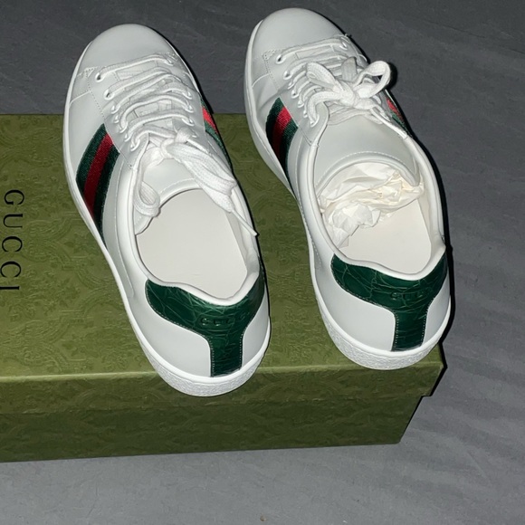 Gucci men sneakers size 9 1/2.. - Picture 5 of 8